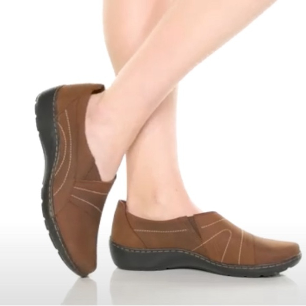 CLARKS Cora Edge Dark Tan Loafers - Picture 3 of 12